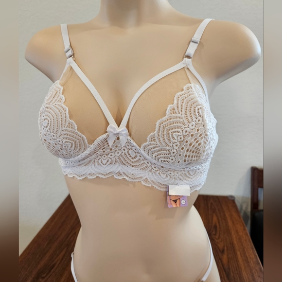White Lace Lingerie set, GG: 36C-34DD - Picture 10 of 12